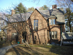 95 Dorset Rd, Newton, MA 02468-1455