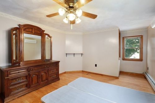 44 Florence St, Everett MA 02149-4841 exterior