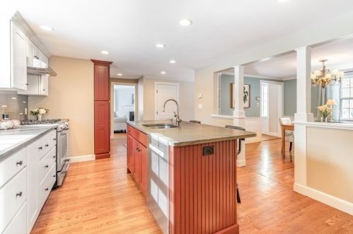 69 Windmill Ln, Arlington MA 02474-1926 exterior