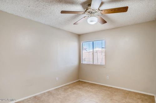 21051 33rd Ln, Phoenix AZ 85051-5944 exterior