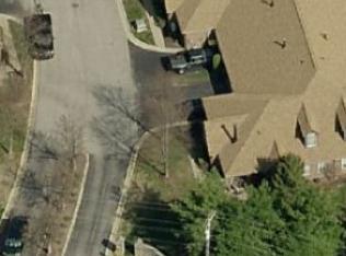 204 Eastbridge Ct, Louisville, KY 40223-3902