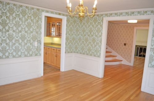 1686 Beacon St, Newton MA 02468-1463 exterior