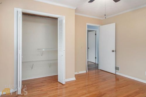 1345 Earle Ct, Conyers GA exterior