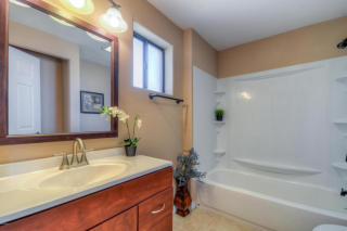 1718 25th Pl, Phoenix, AZ 85008-3517