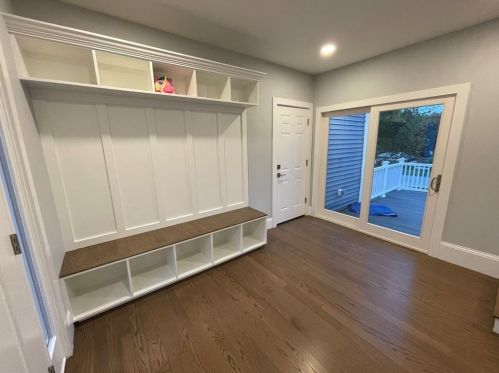 47 Boston Rd, Southborough MA  01772-1617 exterior