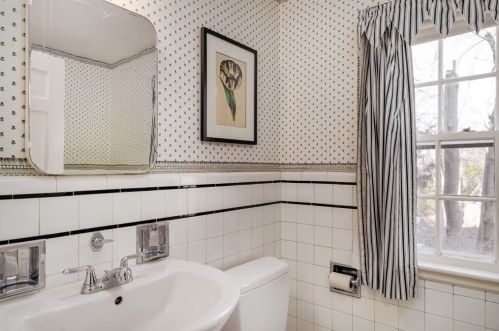 7 Monadnock Rd, Arlington MA 02476-8026 exterior