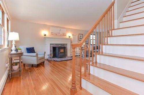 37 Needham St, Norfolk MA  02056-1648 exterior