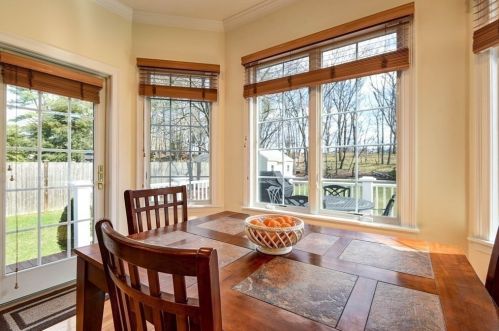 208 Vly Rd, Needham MA 02492-4720 exterior