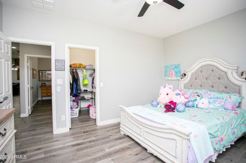 35318 31st Dr, Phoenix AZ  85086-2127 exterior