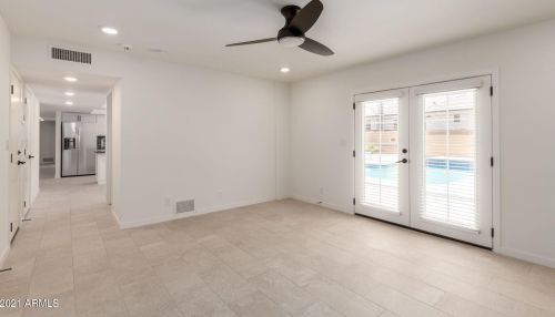 6501 2nd St, Phoenix AZ 85022-1005 exterior