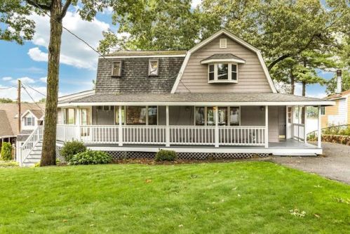 13 Shr Rd, North Reading MA  01864-1251 exterior