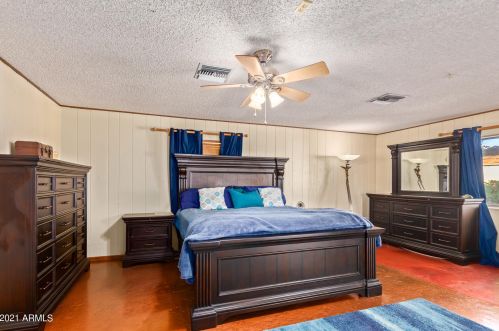 3736 Charter Oak Rd, Phoenix AZ 85032-7452 exterior