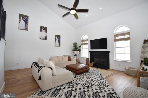 11 Waterview Dr, Erial NJ  08081-1683 exterior