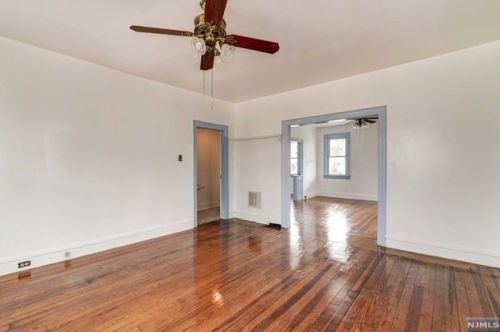 133 Grant Ave, Cresskill NJ 07626-1203 exterior