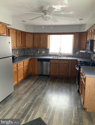 819 Maryland Ave, West Deptford NJ 08096-5330 exterior