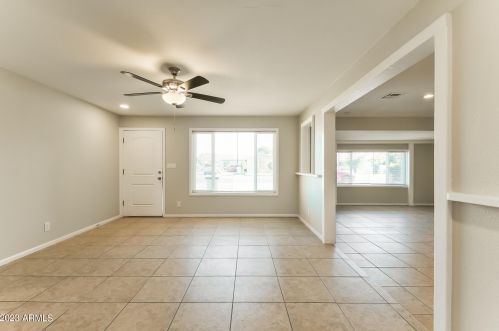 8658 37th Ave, Phoenix AZ  85051-4730 exterior