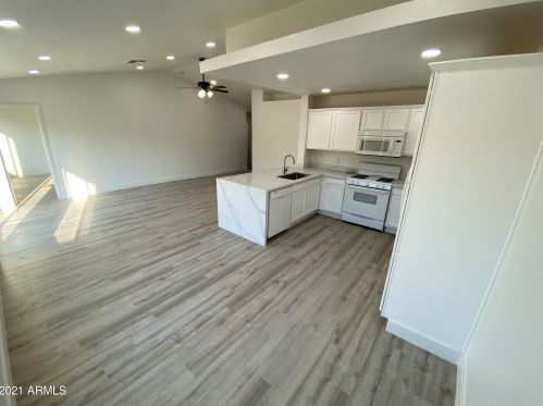 8418 Berkeley Rd, Phoenix AZ  85037-4146 exterior