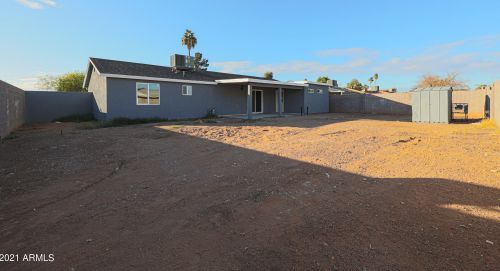 2201 65 Dr, Phoenix AZ 85033-1605 exterior