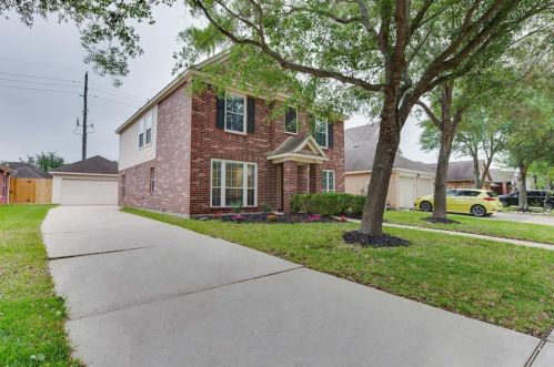 20522 Coleridge Ln, Richmond TX  77407-6373 exterior