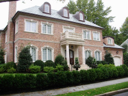 25 Gould Rd, Newton, MA 02468-2120