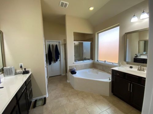 207 Conchola Ln, Richmond TX 77469-1823 exterior