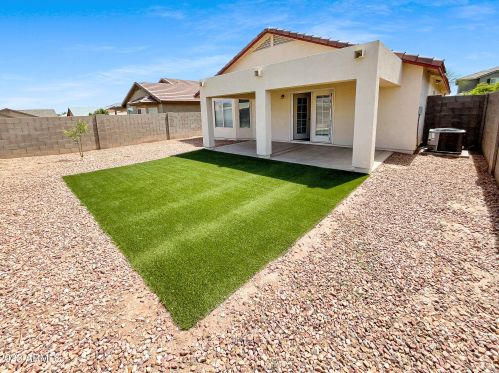 5730 27 Dr, Phoenix AZ 85045-4200 exterior