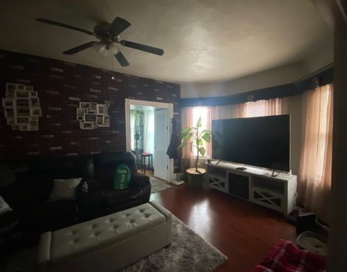 136 Horton St, Fall River MA 02723-3100 exterior