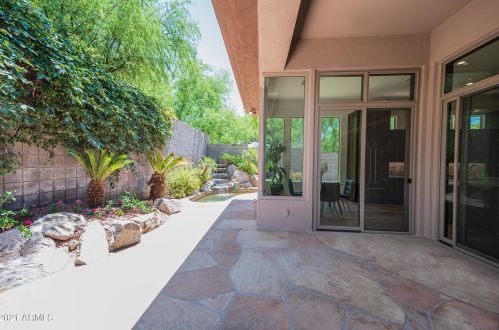 6417 30th Way, Phoenix AZ  85016-8927 exterior