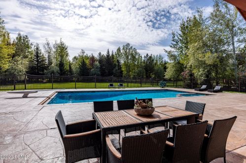 2324 Lucky John Dr, Park City UT 84060-6920 exterior