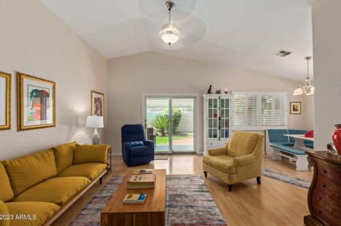 15826 5th Dr, Phoenix AZ  85023-7435 exterior