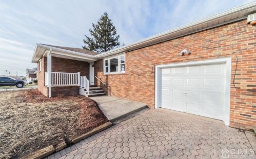 4 Charlotte St, Carteret NJ  07008-2321 exterior