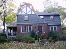 145 Kirkstall Rd, Newton, MA 02460-2245