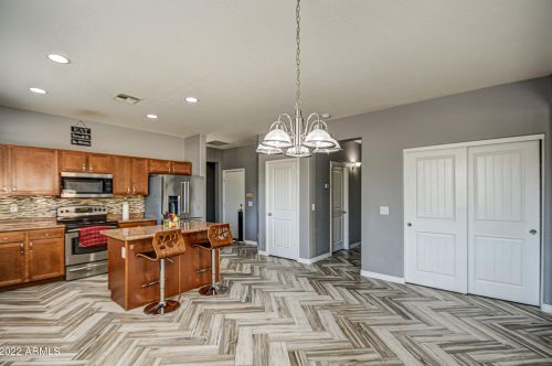 4217 73 Dr, Phoenix AZ 85033-2512 exterior