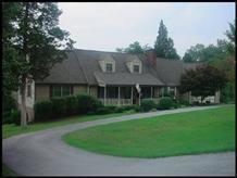 245 Village Ln, La Follette, TN 37766-7339