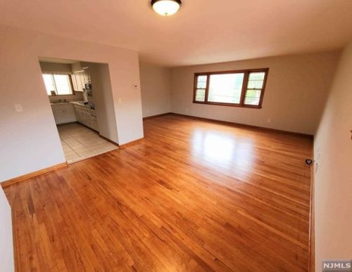 20 Midland Ave, Kearny NJ 07032-2783 exterior