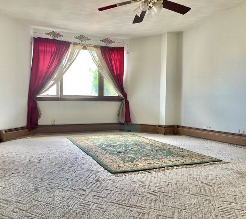 249 Griffin St, Fall River MA 02724-2735 exterior