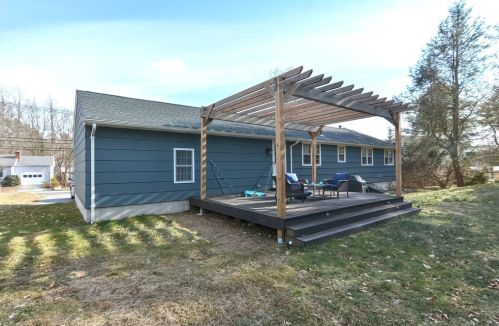 847 Burt St, Taunton MA  02780-2248 exterior