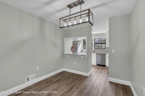 805 Bluebell Dr, Jackson Twp NJ 08527-4116 exterior