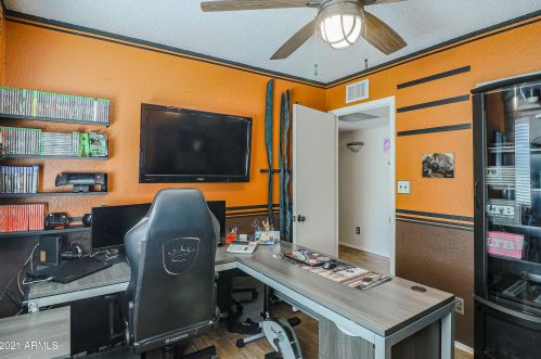 911 Campo Bello Dr, Phoenix AZ 85032-2051 exterior