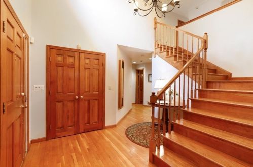 62 Whisper Dr, Worcester, MA 01609-1150