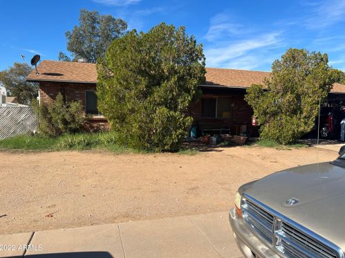 3018 86th Ln, Phoenix, AZ 85037-3304