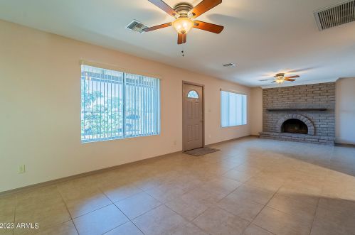 2324 Cactus Rd, Phoenix AZ 85032-7609 exterior