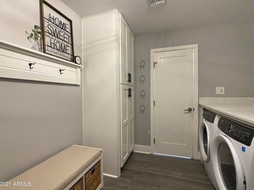 2423 Beryl Ave, Phoenix AZ 85021-2480 exterior