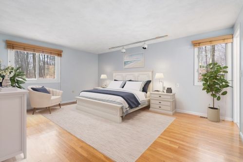 6 Skylar Dr, Southborough MA 01772-1745 exterior