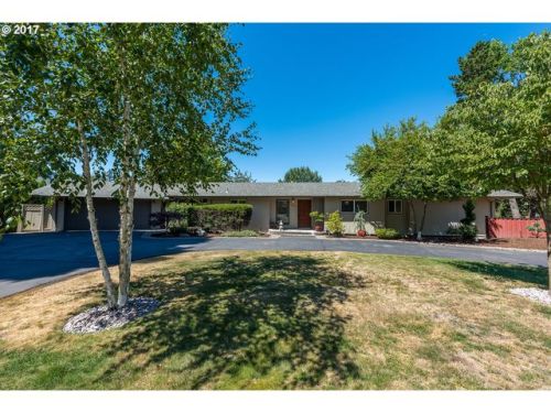 14705 141 Ave, Portland OR  97236-2608 exterior