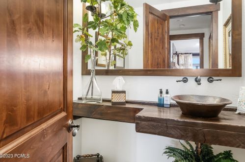 2870 Westview Trl, Park City UT 84098-6342 exterior