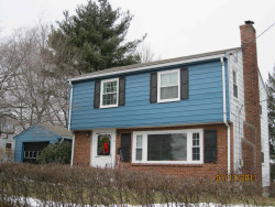493 Crafts St, Newton, MA 02465-1735