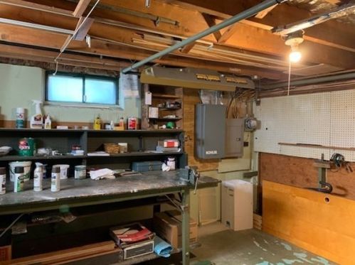 129 Seabury St, New Bedford MA 02745-5149 exterior