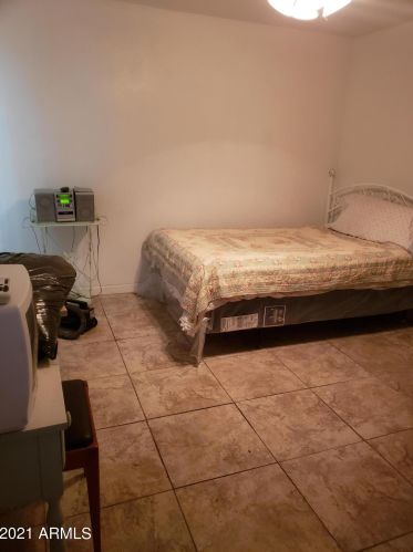 2610 Edgemont Ave, Phoenix AZ 85035-1735 exterior