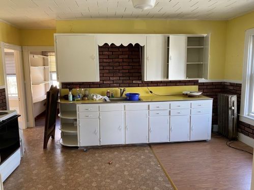 73 Dyer Ave, Whitman MA exterior